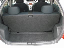 Toyota Vitz F picture