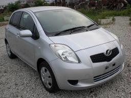 Toyota Vitz F picture