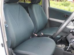 Toyota Vitz F picture