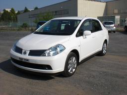 Nissan TIIDA LATIO 15S picture