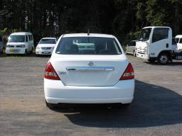 Nissan TIIDA LATIO 15S picture