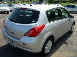 Nissan TIIDA 15S picture