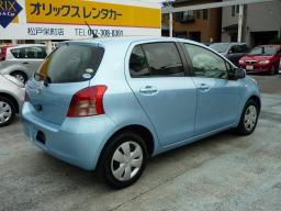 Toyota Vitz F picture