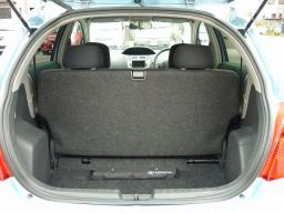 Toyota Vitz F picture