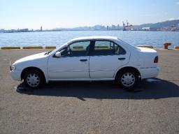 Nissan Sunny SUPER SALOON picture