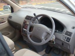 Toyota IPSUM BASE picture