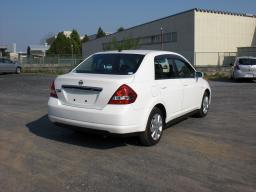 Nissan TIIDA LATIO 15S picture