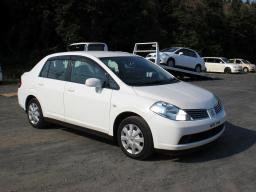 Nissan TIIDA LATIO 15S picture