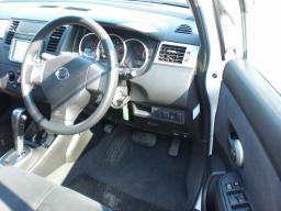 Nissan TIIDA LATIO 15S picture