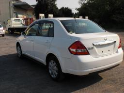 Nissan TIIDA LATIO 15S picture