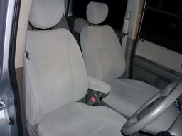 Honda MOBILIO A picture