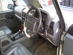 Land Rover Discovery V8i picture