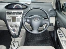 Toyota Belta X picture