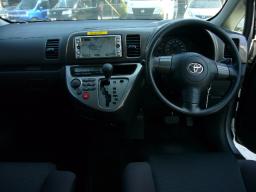 Toyota WISH X 4WD picture