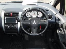 Mitsubishi COLT E picture