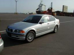 BMW 325i Right Hand Drive picture