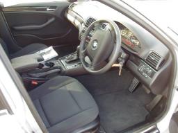 BMW 325i Right Hand Drive picture