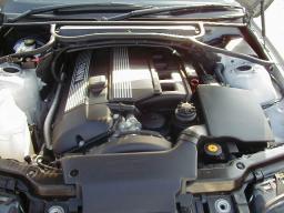 BMW 325i Right Hand Drive picture