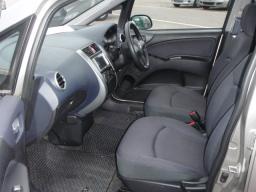 Mitsubishi COLT E picture