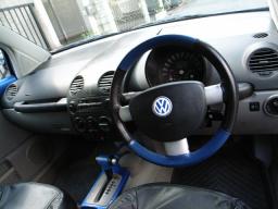 VolksWagen New Beetle Base picture