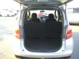 Toyota RACTIS G picture