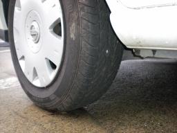 Nissan WINGROAD S picture