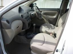 Toyota Platz F picture