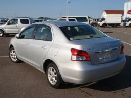 Toyota Belta X picture