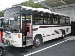 Isuzu Bus