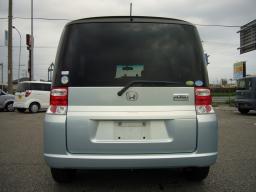 Honda MOBILIO A picture