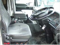 Isuzu forward Flat bed picture