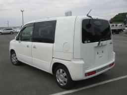 Honda MOBILIO SPIKE A picture