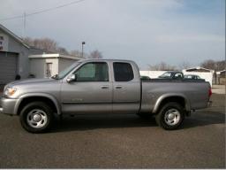 Toyota Tundra SR5 V8 picture