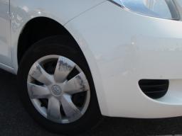 Toyota Vitz F picture