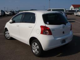 Toyota Vitz F picture