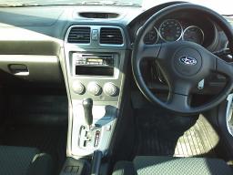 Subaru Impreza Wagon 15i picture