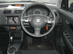 Suzuki Swift 1.5 XS picture