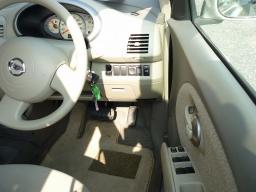 Nissan March 12S picture
