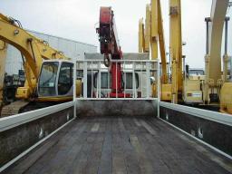 Nissan UD Condor Truck with Unic Cargo Crane picture