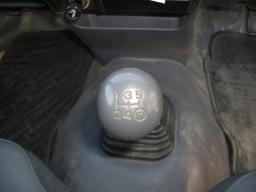 Toyota Hilux DX Utility Pickup picture