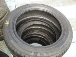 Picture 1 of Pirelli tire