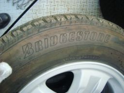 Picture 2 of Bridgestone tire