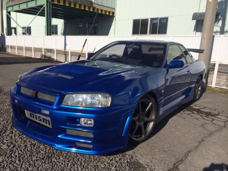 Nissan Skyline R32 GTR with R34 front facelifting