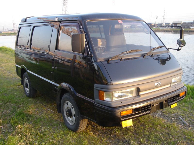 Mazda bongo wagon