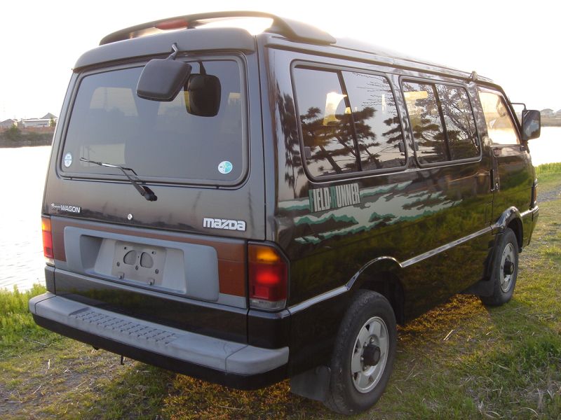 Mazda bongo wagon