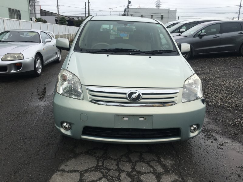 Toyota raum 2007