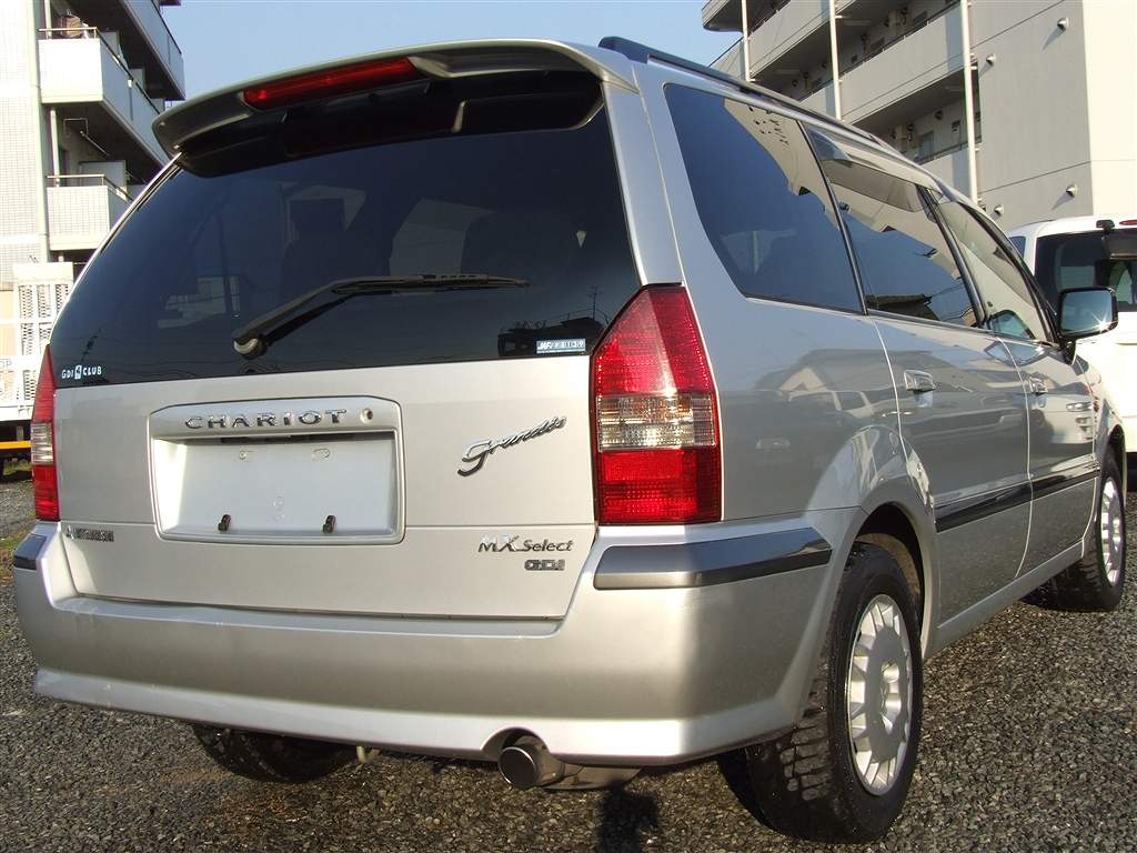Салон mitsubishi chariot