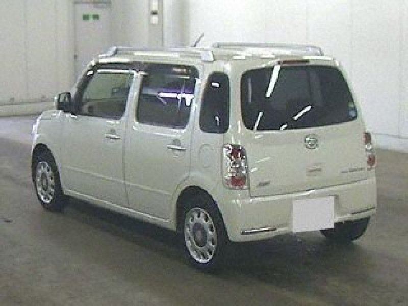 Daihatsu mira cocoa