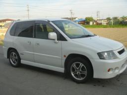 Mitsubishi rvr 2000
