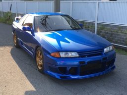 Nissan Skyline GTS-T review